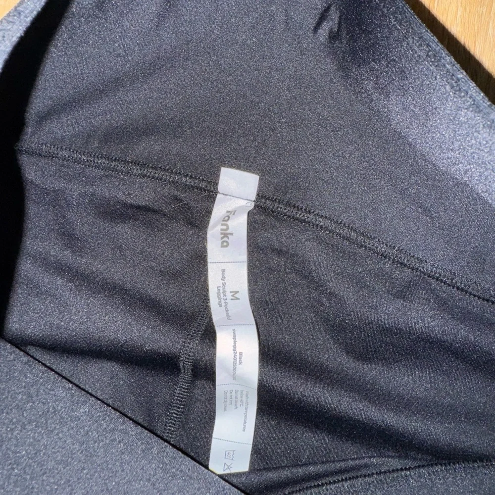 Fanka Black Bodysculpt Leggings - Picture 5 of 13